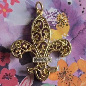 Fleur De Lis pendant charm gold and silver tone French New Orleans De lys
